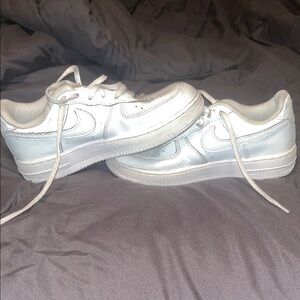 Nike White Sneakers Classic Air Force 1 Design